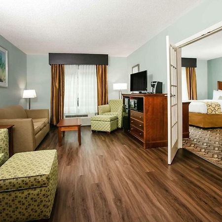 เบย์มอนต์ บาย วินด์แฮม เบรเซลตัน Hotel บราเซลตัน ภายนอก รูปภาพ